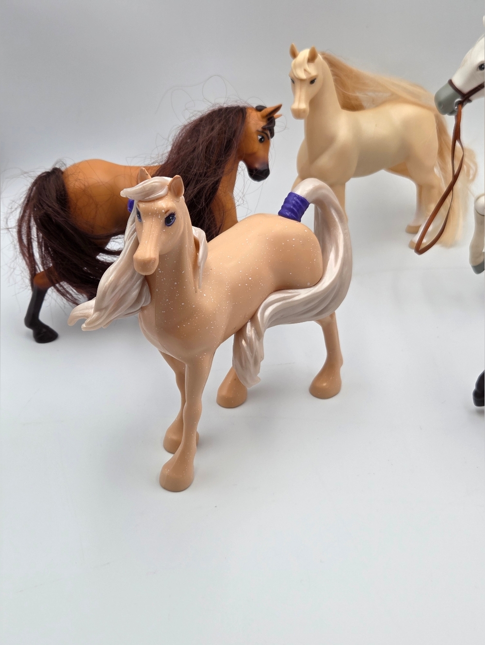 Lot of 2 DreamWorks Spirit Riding Free 6 1/2" Horses 2017-2019 +3 Other Horses - Picture 4 of 10